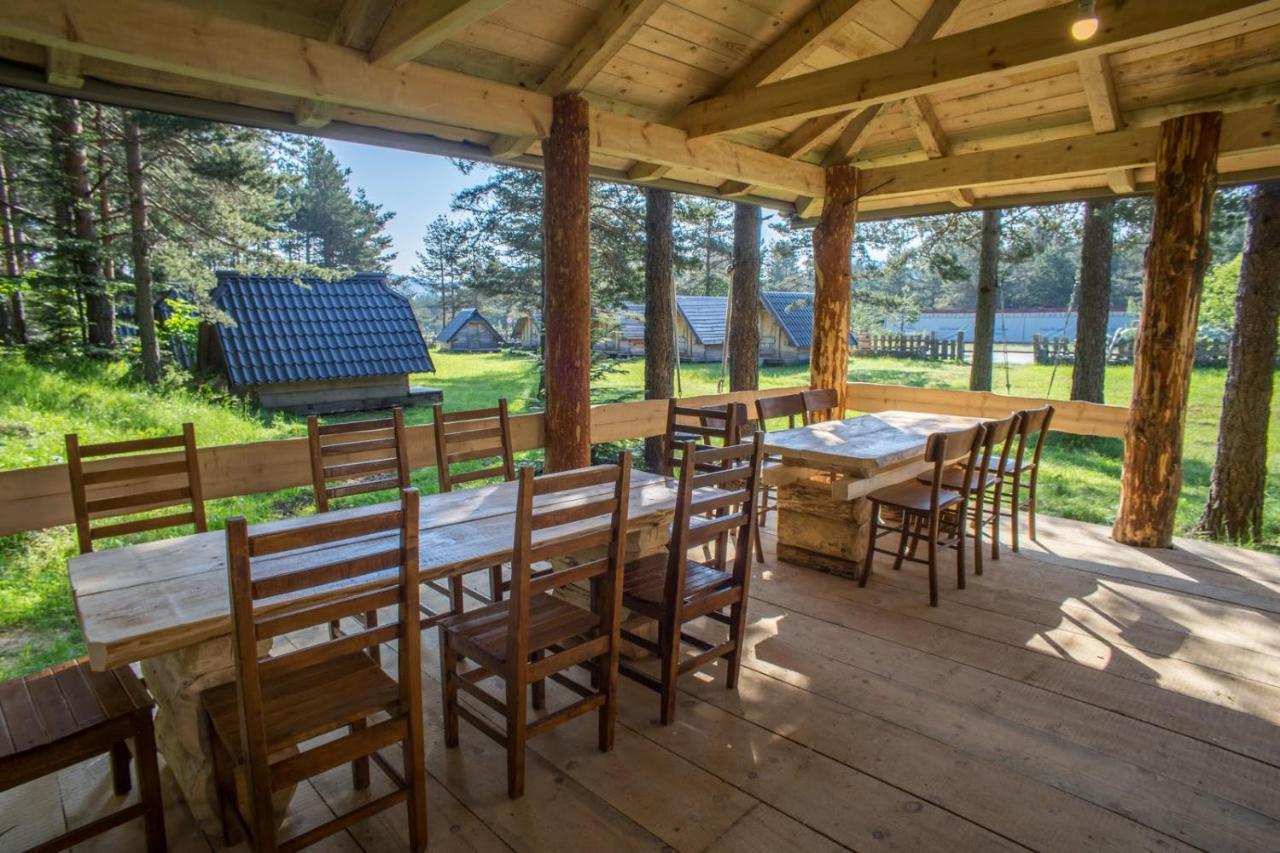 Eco Camp Chalets Pod Gorom Жабляк Экстерьер фото