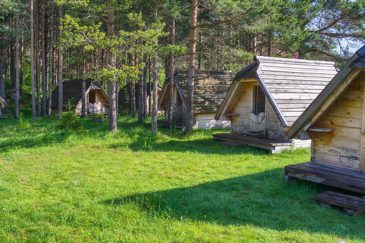 Eco Camp Chalets Pod Gorom Жабляк Экстерьер фото