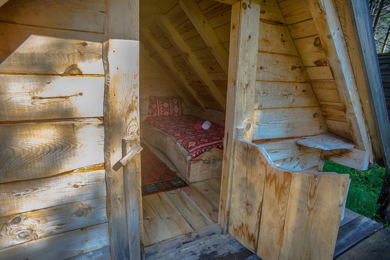 Eco Camp Chalets Pod Gorom Жабляк Экстерьер фото