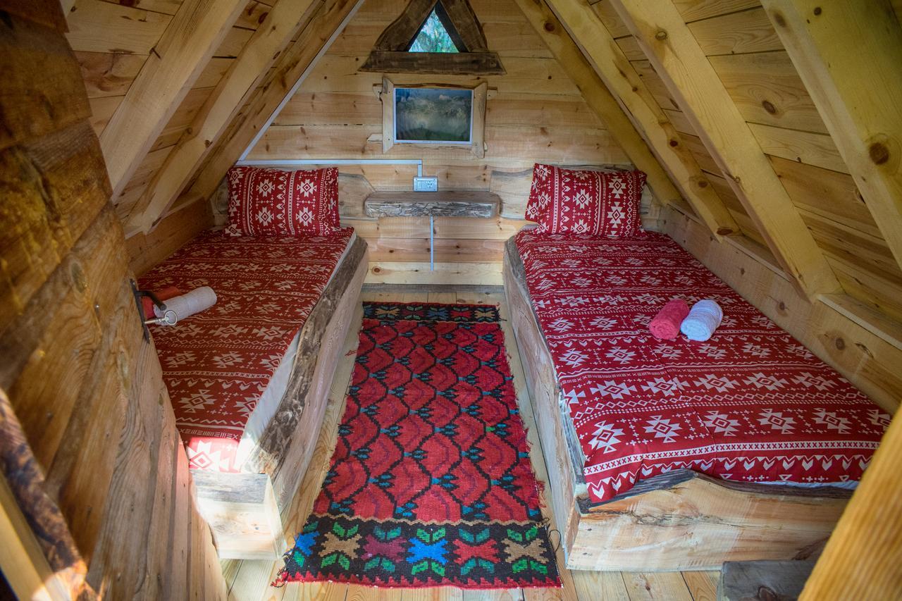 Eco Camp Chalets Pod Gorom Жабляк Экстерьер фото