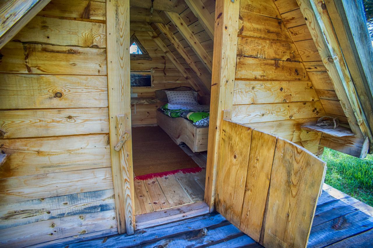 Eco Camp Chalets Pod Gorom Жабляк Экстерьер фото